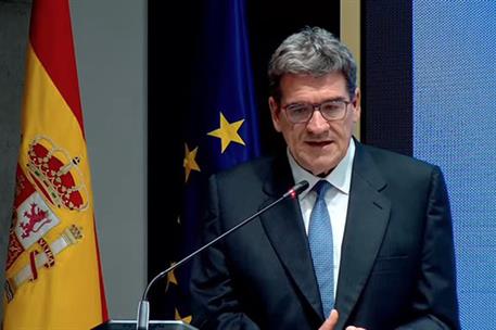 El ministro para la Transformación Digital y de la Función Pública, José Luis Escrivá, presenta Cartera Digital Beta.