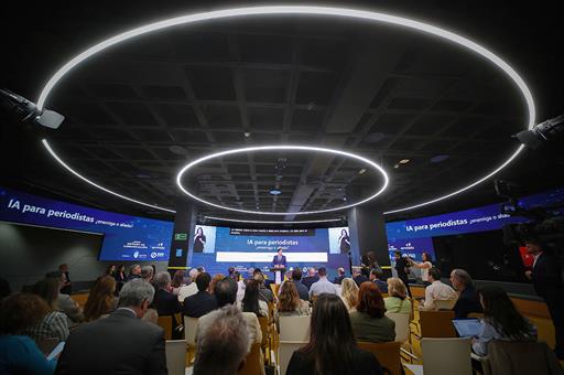El ministro para la Transformación Digital y de la Función Pública, Óscar López, durante el acto de presentación del informe IA 