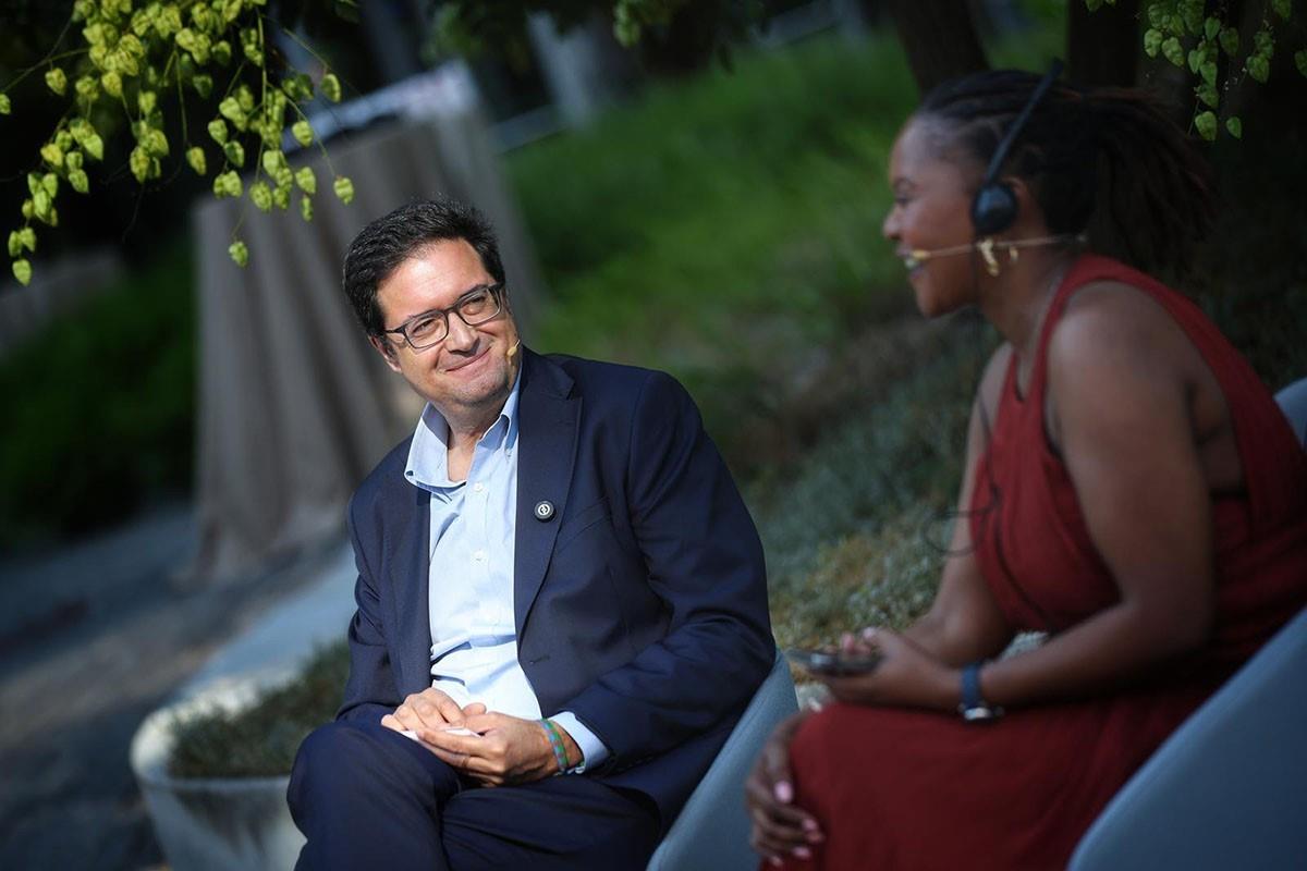El ministro Oscar López, con inversores sudafricanos en industrias creativas españolas