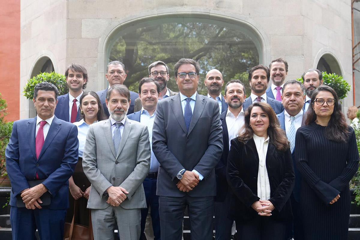 3/09/2026. Spanish and Mexican technology companies. The Minister for Digital Transformation and Civil Service, Oscar López, with representa...