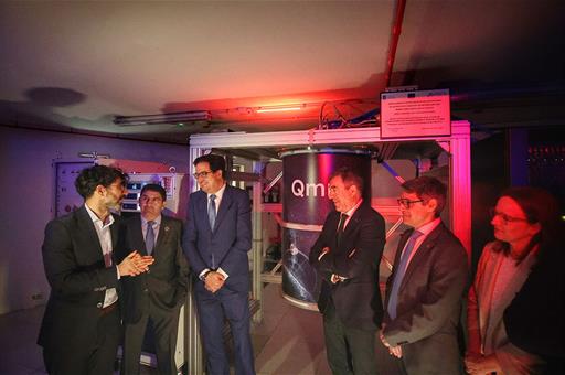 El ministro Óscar López visita el CESGA