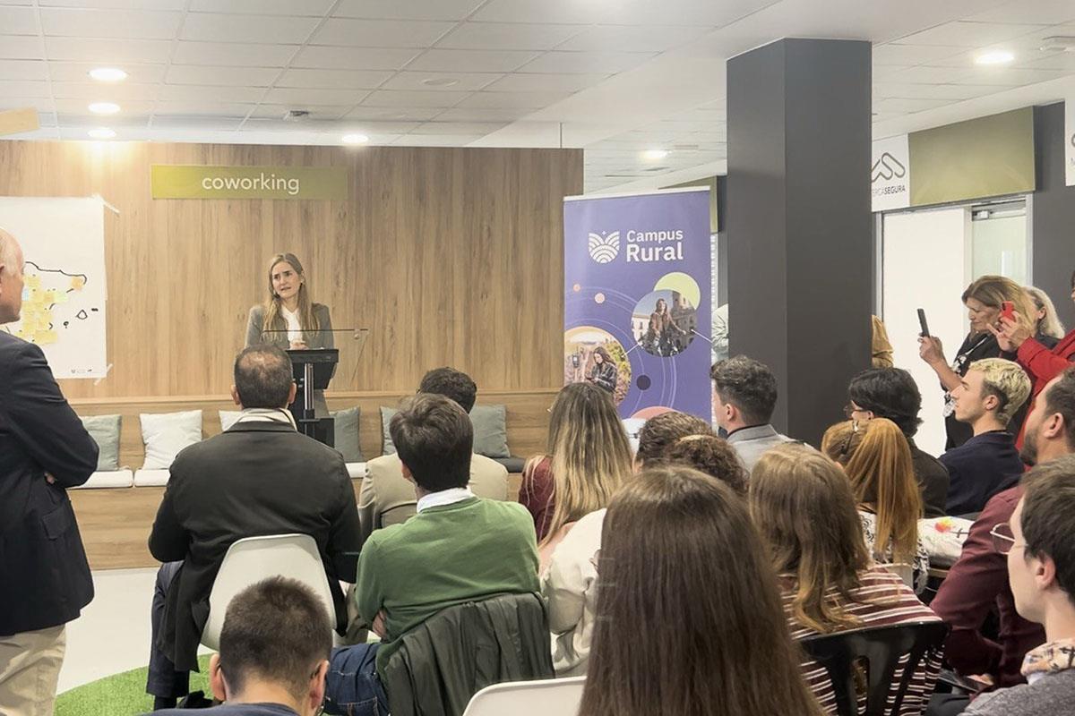 La vicepresidenta y ministra para la Transición Ecológica y el Reto Demográfico, Sara Aagesen, en Campus Rural