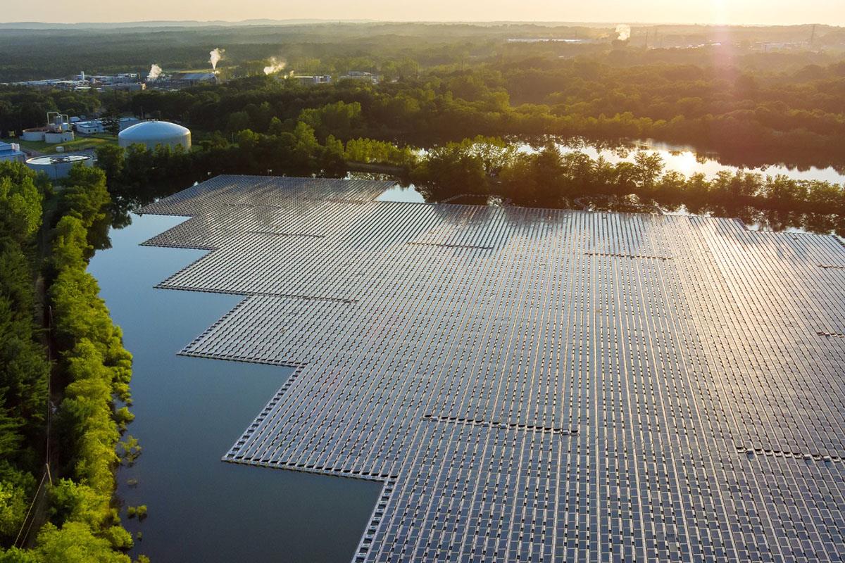 Instalación fotovoltaica flotante