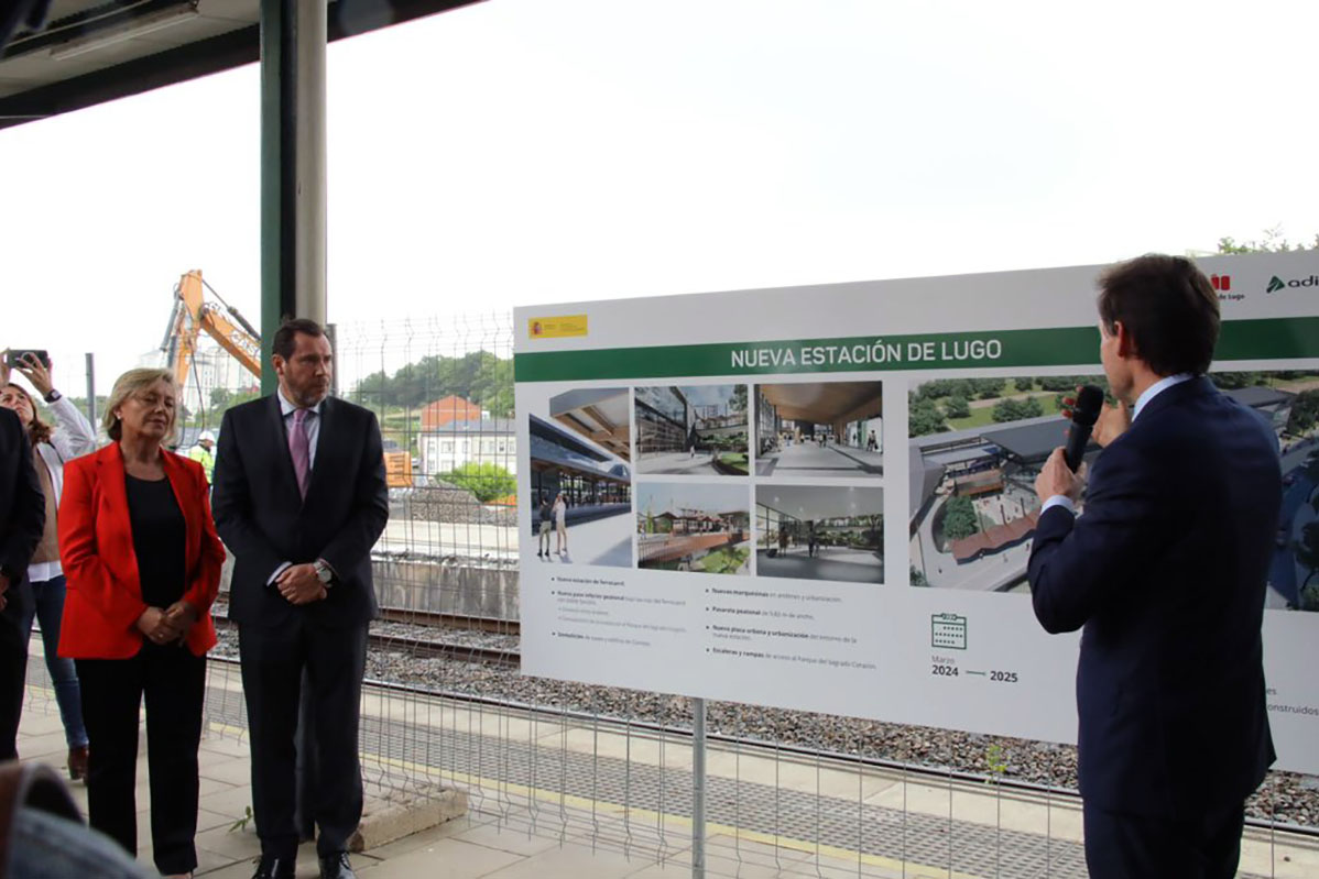 El ministro de Transportes y Movilidad Sostenible, Óscar Puente, durante su visita a las obras