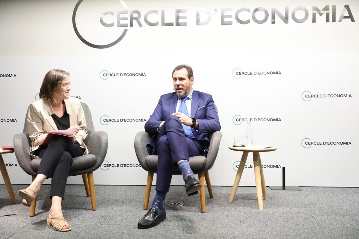 El ministro de Transporte y Movilidad Sostenible, Óscar Puente, interviene en el Cercle d'Economía, en Barcelona