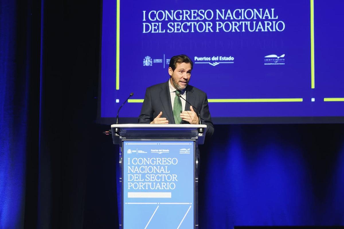 El ministro de Transportes y Movilidad Sostenible, Óscar Puente, en el primer Congreso Nacional del Sector Portuario