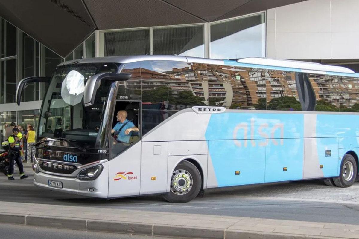 Autocar de transporte de viajeros
