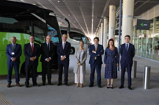 La ministra Raquel Sánchez inaugura la nueva terminal de autobuses de la T4 del aeropuerto de Adolfo Suarez Madrid-Barajas
