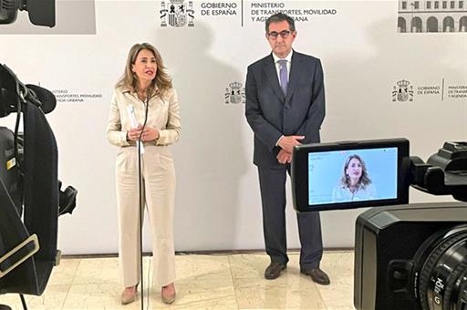 La ministra de Transportes, Movilidad y Agenda Urbana, Raquel Sánchez, comparece ante los medios de comunicación