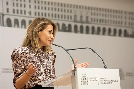 La ministra de Transportes, Movilidad y Agenda Urbana, Raquel Sánchez, durante la presentación del convenio