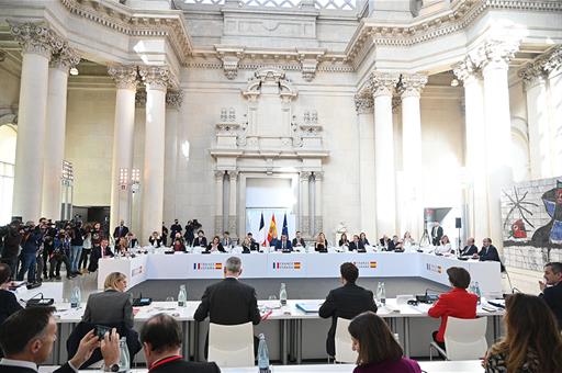 Reunión plenaria de la Cumbre hispano-francesa celebrada en Barcelona
