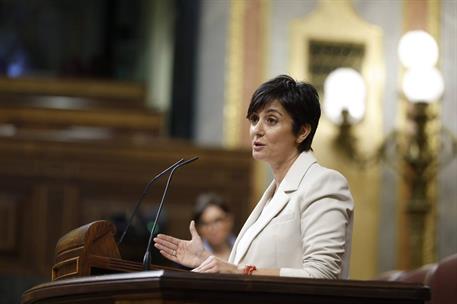 La ministra de Vivienda y Agenda Urbana, Isabel Rodríguez, durante su comparecencia ante el Pleno del Congreso de los Diputados.